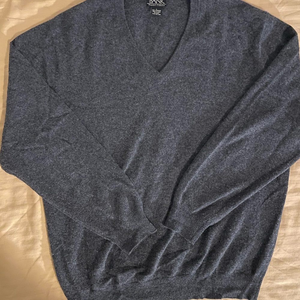 Jos A Bank Traveler’s Collection 100% Cashmere V Neck Sweater Men’s L Gray